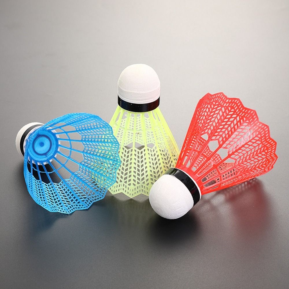 6/12 szt. Wiatroszczelna plast – Badminton Nylon Shuttlecock recenzja i cena